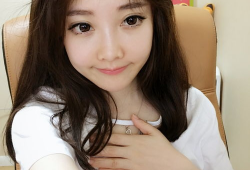 国产在线主播,点亮网络新风尚，展现青春风采